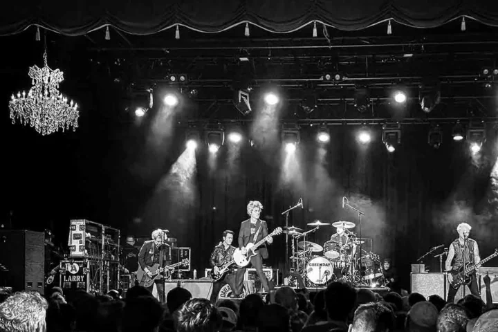 green day performing at the fillmore