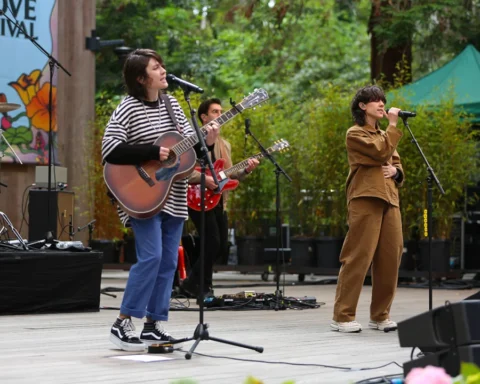 Tegan and Sara